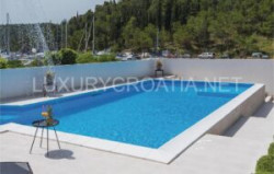 /c_images/thumb_3229160_1_villa-with-pool-for-sale-Sibenik-area-Croatia-16-300x191.jpg