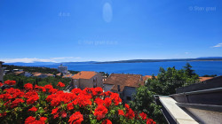 /c_images/thumb_3313296_1_8278298_crikvenica_apartmanska_kuca_blizu_mora_prodaja06.jpg