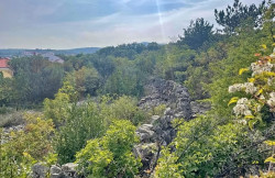 /c_images/thumb_3371154_1__vrbnik_gradevinski_teren_pogled_more_miro_nekretnine_01.jpg