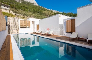 thumb_3287825_tia-omis-villa-sea-view-pool-roof-terrace-twin-sale-109-.jpg