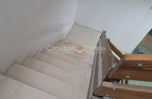 thumb_3456103_ia-split-trstenik-business-premises-two-floors-rent-102-.jpg